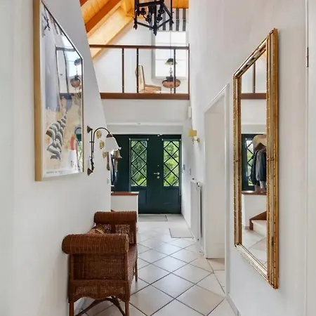 Traumhaftes Einfamilienhaus Mit Pool * Lubeck